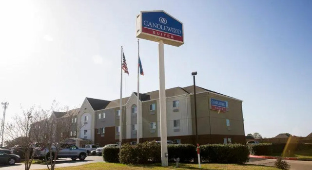 Люкс Candlewood Suites Port Arthur/Nederland by IHG