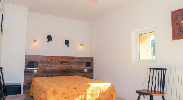 La Croix du Puits, Boek Hotel Robion Luberon