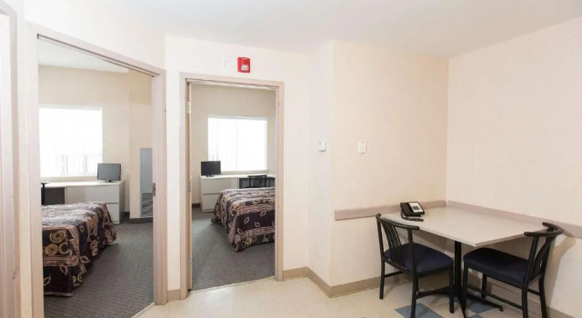 Люкс Residence & Conference Centre - Kitchener Waterloo
