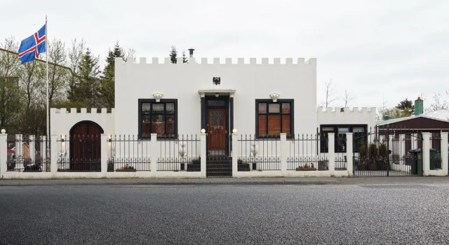 Студия Little White Castle