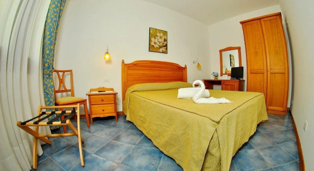 La Meridiana Hotel, Book Hotel Hotels in Sicily with Parking, Parking