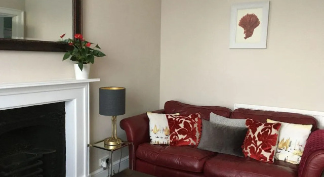 Chic City Centre Georgian Maisonette, Забронировать Дом для отпуска СПА-отели Бата, рядом с Great Pulteney Street, SPA-услуги