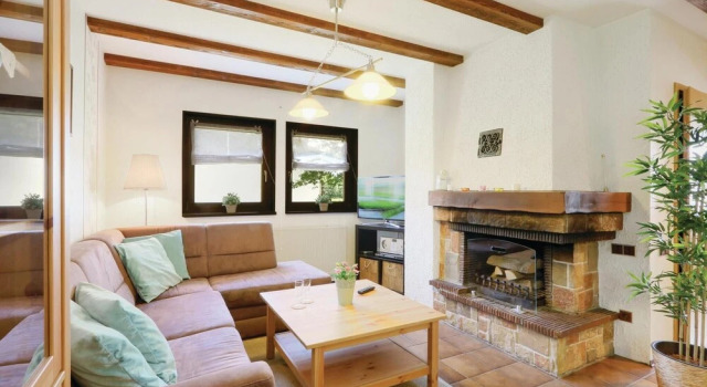 Beautiful Home In Thalfang W/ Wifi And 2 Bedrooms