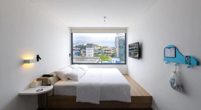 Номер Deluxe Tru by Hilton Ha Long Hon Gai Centre