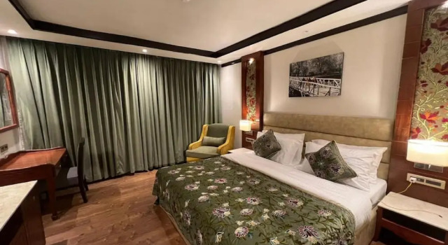 Номер Premium Apple Orchard Resort & Spa - Overlooking Zabarwan Mountain