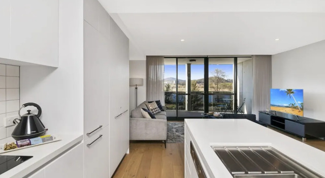 Двухместные апартаменты с балконом Accommodate Canberra - Northshore