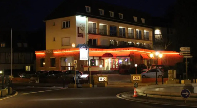 Bagnoles Hotel, Đặt Khách sạn Khách sạn ở Orne bao gồm bữa sáng, Bữa sáng