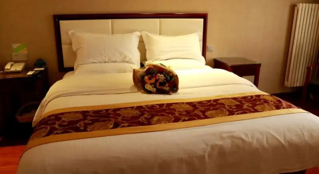 Двухместный номер Standard GreenTree Inn Jinan Gaoxin District International Convention Centre Hotel