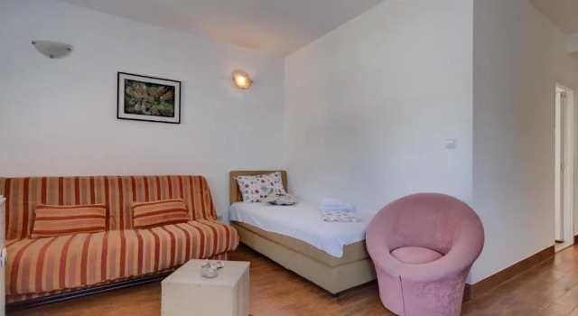 Апартаменты с видом на сад Sunny Grapes Apartments
