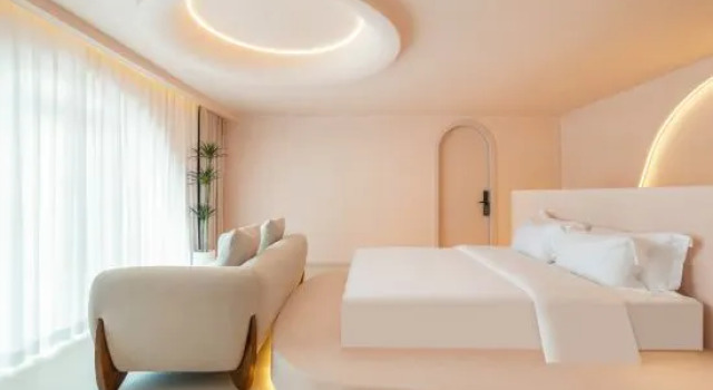 Люкс Wanning Gift Seaview Castle Homestay (Riyue Bay)