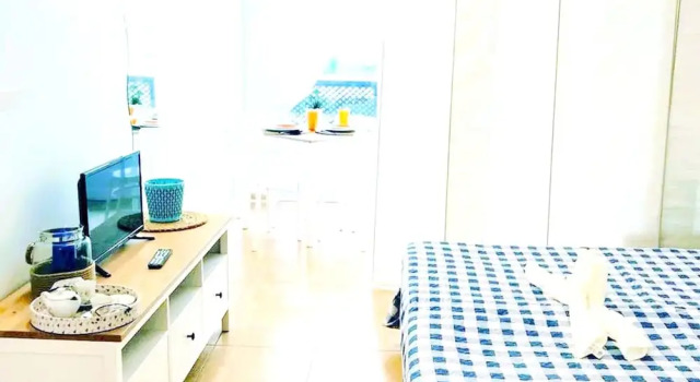 Studio in Puerto de la Cruz, With Wonderful sea View, Furnished Balcony and Wifi Near the Beach, Забронировать Отель Отели Пуэрто-де-ла-Крус с парковкой, рядом с Комплекс бассейнов Лаго-Мартианес, Парковка