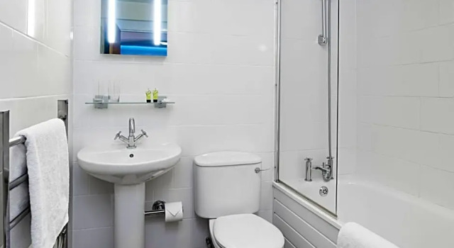 Семейный номер Standard The Bridge House; BW Signature Collection