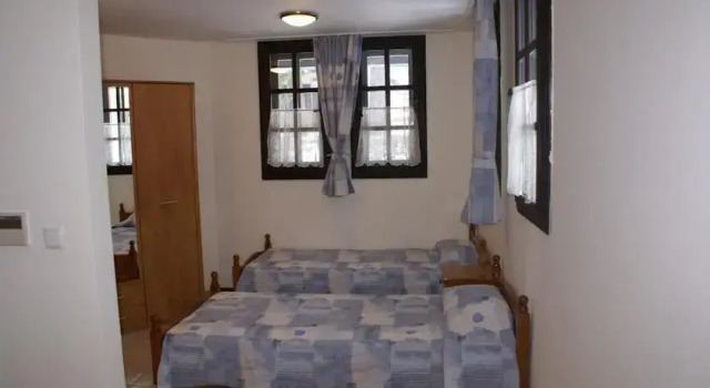 Holiday Village Kedar, Varaa Hotelli Dolna Bania Sofia