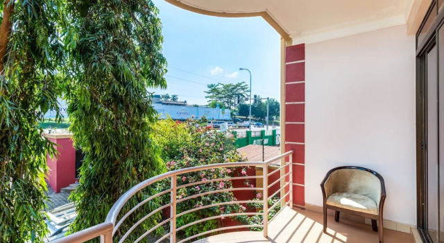 Одноместный номер Deluxe с балконом Entebbe Traveller'S Hotel