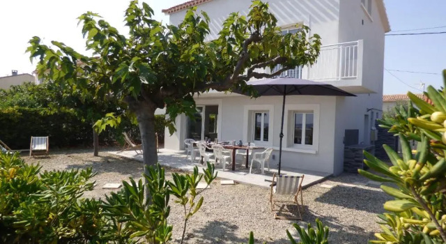 Villa T5 climatisée - Front de Mer - Narbonne Plage, Забронировать Вилла Нарбон Од, рядом с Plage des Karantes - Poste de secours n° 2