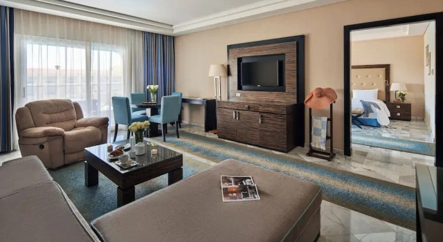 Трёхместный полулюкс c 1 комнатой с видом на море Курортный отель Ghazala Spa