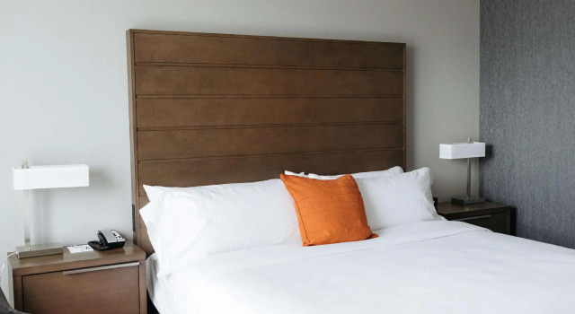 Двухместный номер Revel Hotel, Tapestry Collection By Hilton