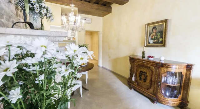 Signoria honeymoon apartment