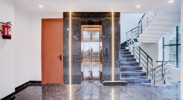 Hotel O Expo Mart Ansal Golf Link 1, Забронировать Отель Бизнес-отели Грейтер-Нойда, 4* 5*