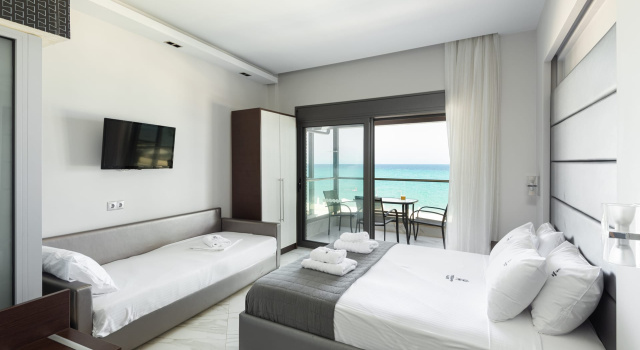 Люкс с видом на море Tridente Mare Apart Hotel