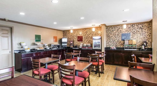 Comfort Suites Plant City, Buchen Sie Hotel Plant City Florida