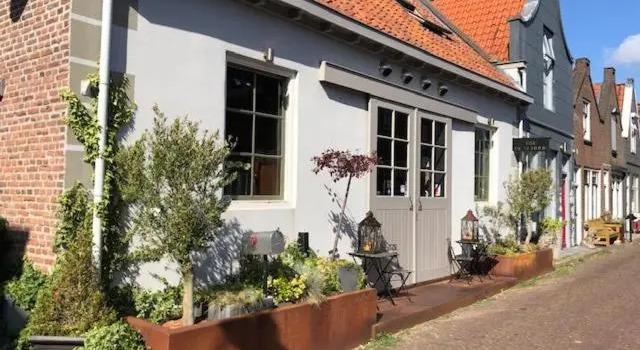 Logerij De Schuur, Book Bed and Breakfast Zierikzee 