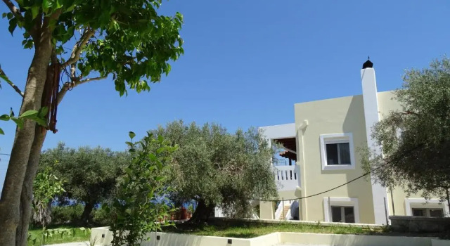 Lyrids Apartments