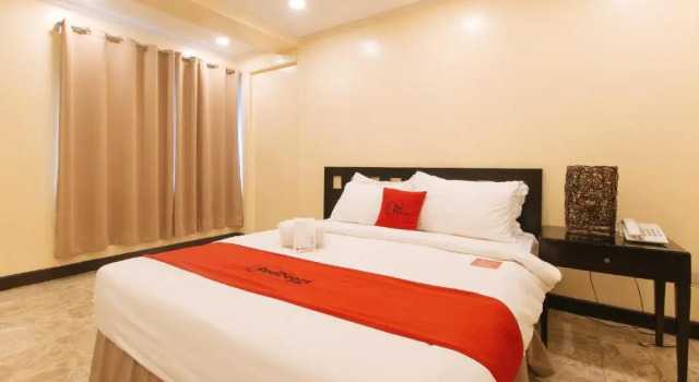 Люкс c 1 комнатой RedDoorz Premium near Greenbelt Makati