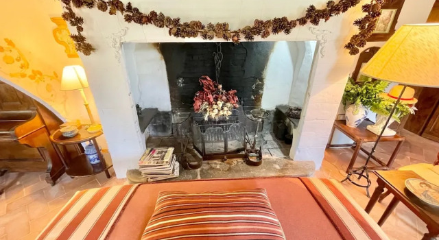 Вилла Adam House, Exclusive Pool, Outstanding Views, Vast Garden, Aircon, Sleeps 8