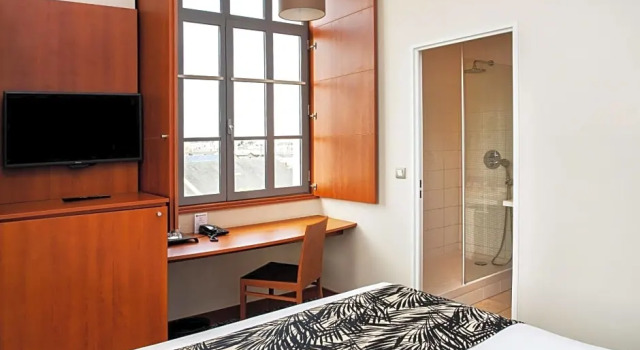 Номер Standard Best Western Plus Hôtel Colbert