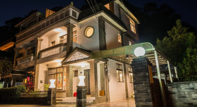 So Art Guesthouse & Hostel