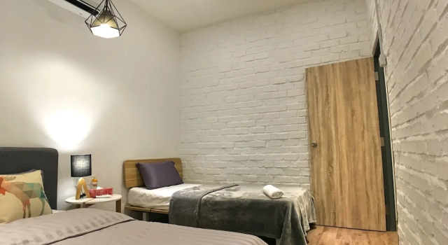 iBook4 Deluxe 2 Bedroom Gurney Suite by iBook Homestay, Prenota Hotel George Town Penang