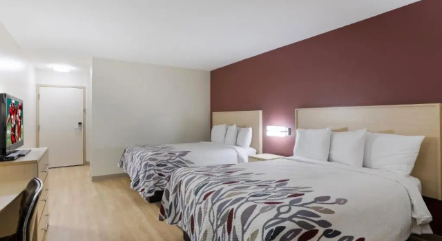 Четырёхместный номер Deluxe Red Roof Inn London I-75