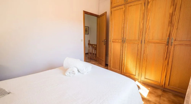 Casa de piedra en Bunyola, Book Hotel  