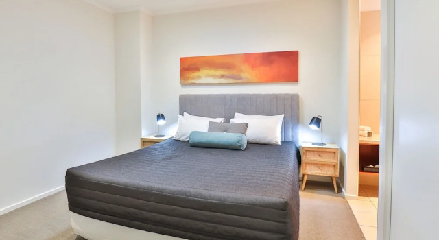 Апартаменты Standard Indulge Apartments - Langtree