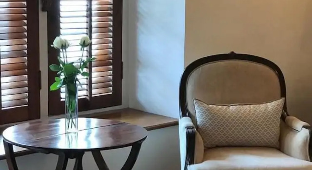 Номер Luxury с балконом Le Colonial 1506 - Exclusive Luxury Hideaway
