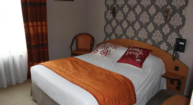 Номер Standard Logis Hotel des Ducs