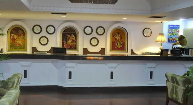 Breeze Hotel