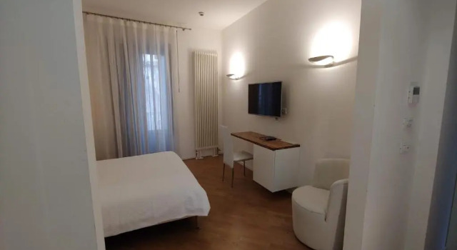Полулюкс с балконом Stella CasaBono