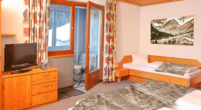 Номер Comfort Hotel Garni Madrisa