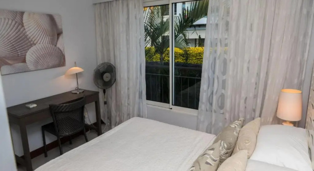 AH 5-Seafront,Premium,Luxurious,Serviced Apartment, Prenota Appartamento Hotel a Mauritius Costa Nord con piscina, Piscina