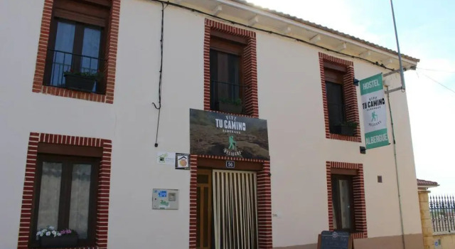 Albergue Vive tu Camino, Book Hotel Reliegos León