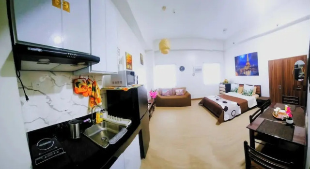 Colin's Suite at Hope Residences, Book Hotel Trece Martires Luzon