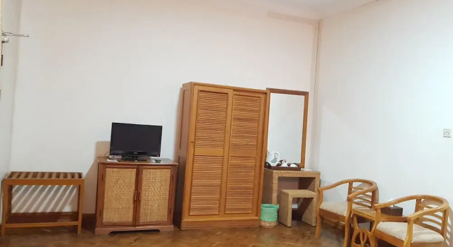 Полулюкс с красивым видом из окна Myat Nan Yone Hotel