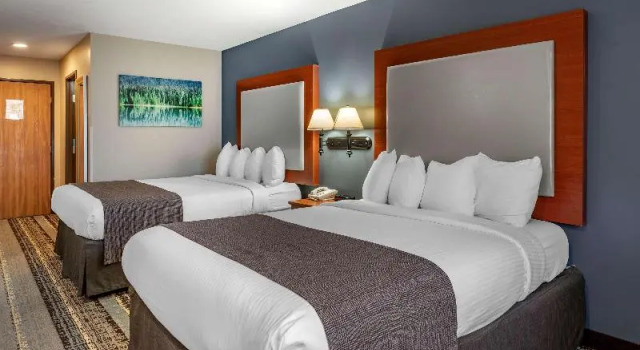 Четырёхместный семейный номер Standard Best Western Newberg Inn
