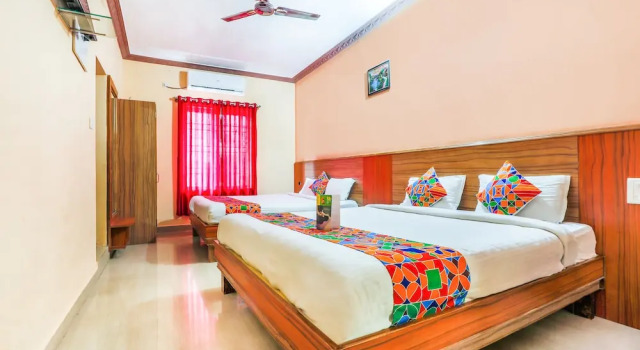 Семейный номер Standard FabHotel City Comforts Inn