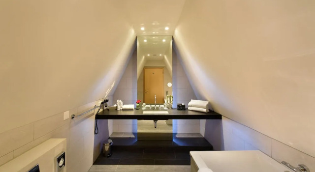 Семейный номер Standard Дуплекс с видом на озеро Hotel Vitznauerhof - Lifestyle Hideaway at Lake Lucerne