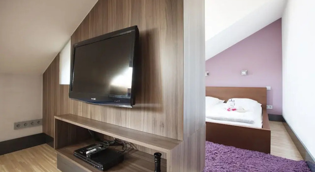 MB Cracow Apartments-Siemiradzkiego 25, Забронировать Апартаменты/квартира Апартаменты Кракова, рядом с Церковь Святого Франциска Ассизи, Апартаменты/квартира