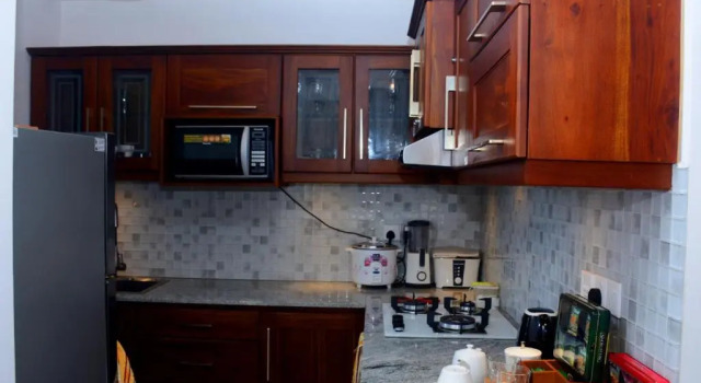 Апартаменты Entire 2 Bedroom Apartment with A/C