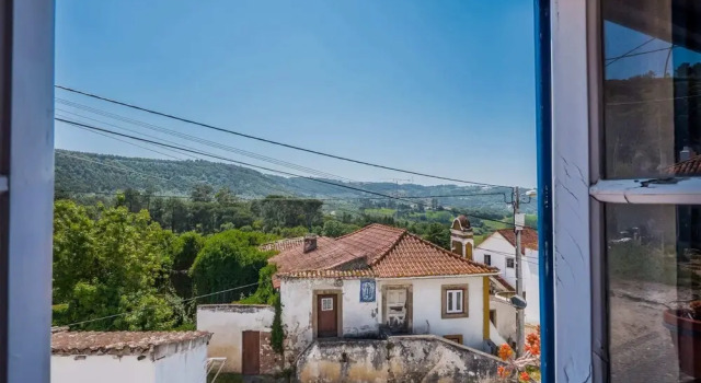 Guestready - Casa Ilhéus With Terrace in Mafra, Rezerwuj Hotel Santo Isidoro Centro Region